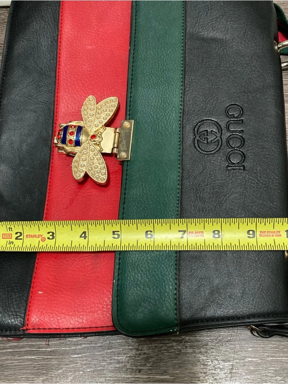 Gucci Black, Green & Red Leather Shoulder Bag with Bee Emblem - Picture 4 of 9